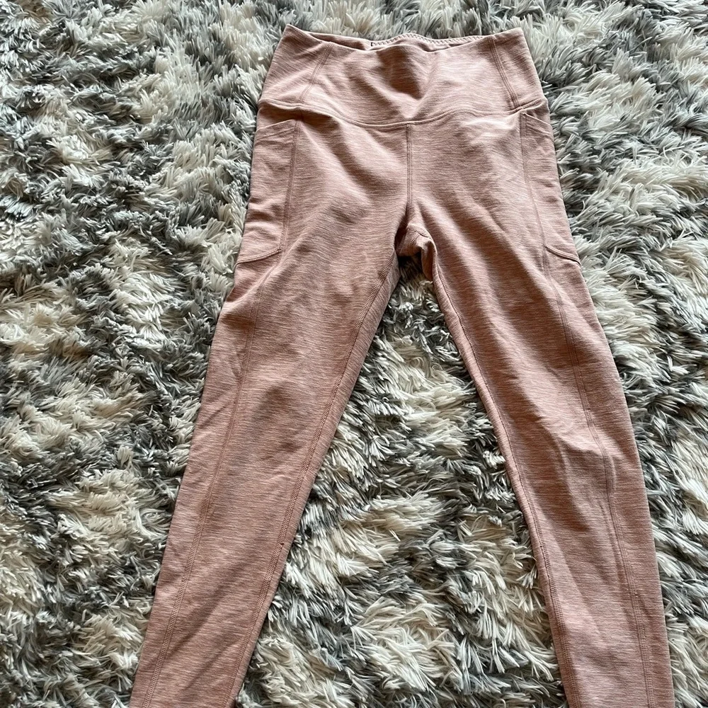 Victoria’s Secret light pink leggings - Picture 3 of 6